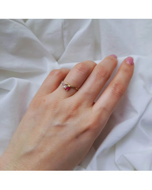 Gold ring pink-ruby