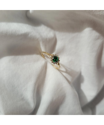 14k gold ring flower emerald stone