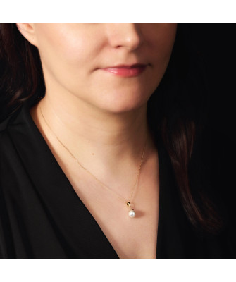 Gold pendant with Pearl 8k test