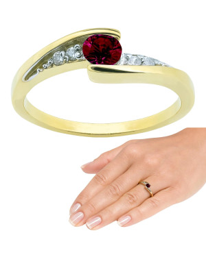 Delicate ring with a red stone 8k