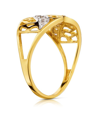 Gold filigree ring 8k adorned with cubic zirconia