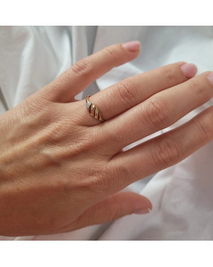 Ring 8k with cubic zirconia