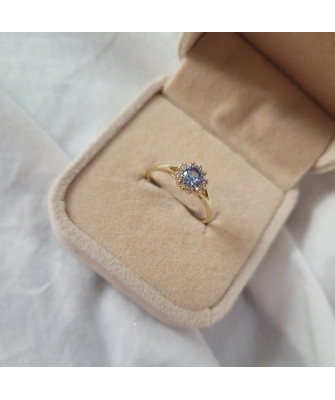 14k gold ring blue flower stone