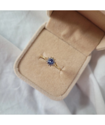 14k gold ring blue flower stone