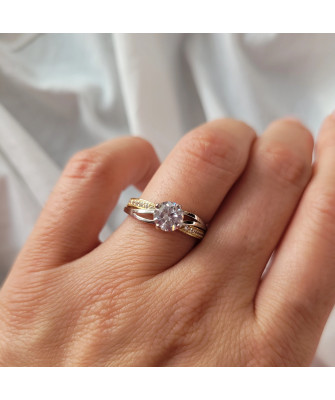 Engagement ring large stone 14k
