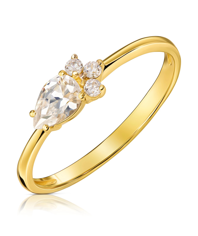 Delicate gold ring with cubic zirconia