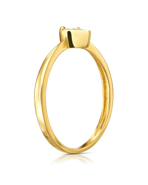 Ring with a heart in the middle 14k