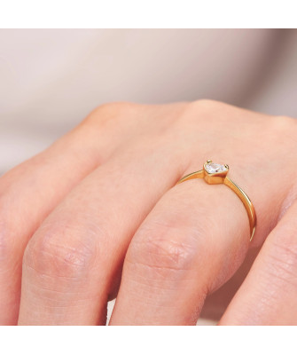 Ring with a heart in the middle 14k