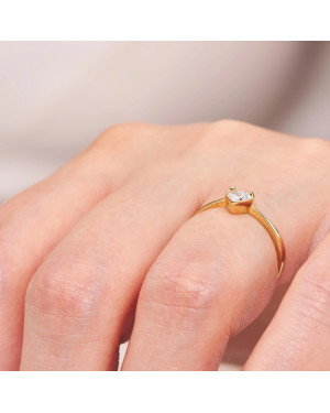 Ring with a heart in the middle 14k