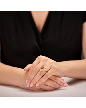 Lacy ring white stone 8k