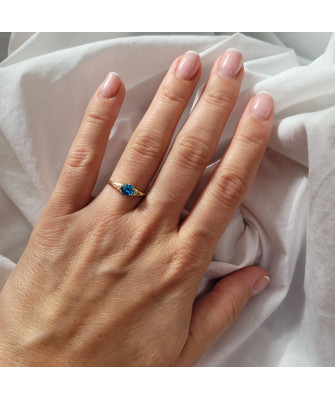 Ring with turquoise stone 8k