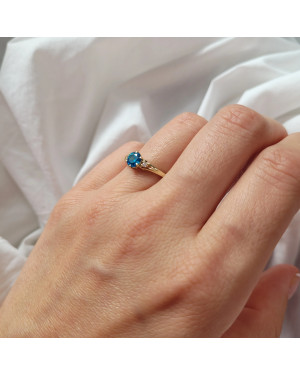 Ring with turquoise stone 8k