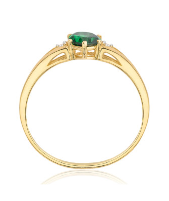 Ring with green eye 8k