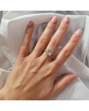 Engagement ring large stone