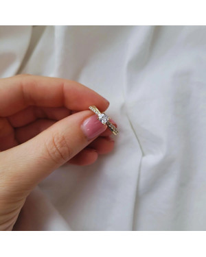 Gold engagement ring white stone