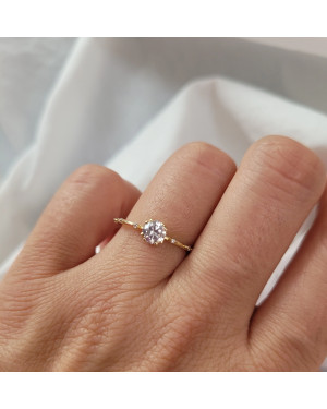 Delicate ring white stones 8k