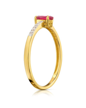 Ring with a red stone 14k