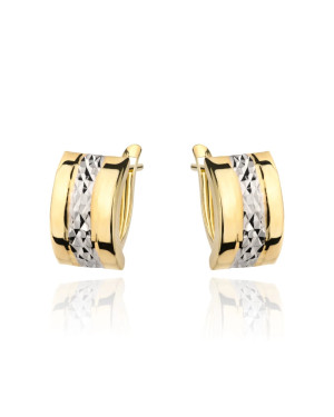 Earrings with diamond-cut white gold on English clasp