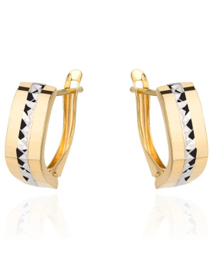 Gold earrings with diamond-cut and smooth edges