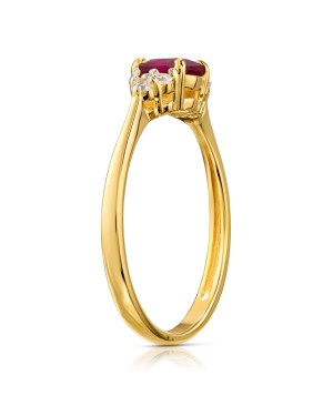 Ring with a red stone 8k
