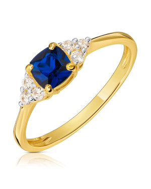 Ring with a blue stone 8k