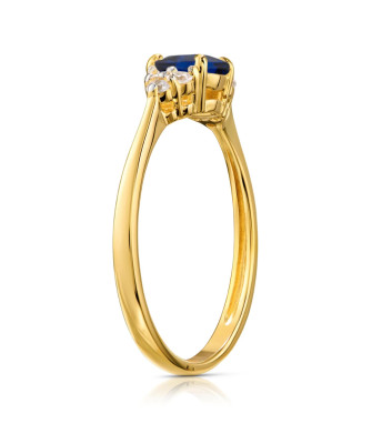Ring with a blue stone 8k
