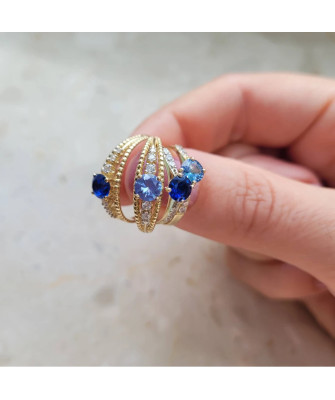 Ring with blue stone 8k
