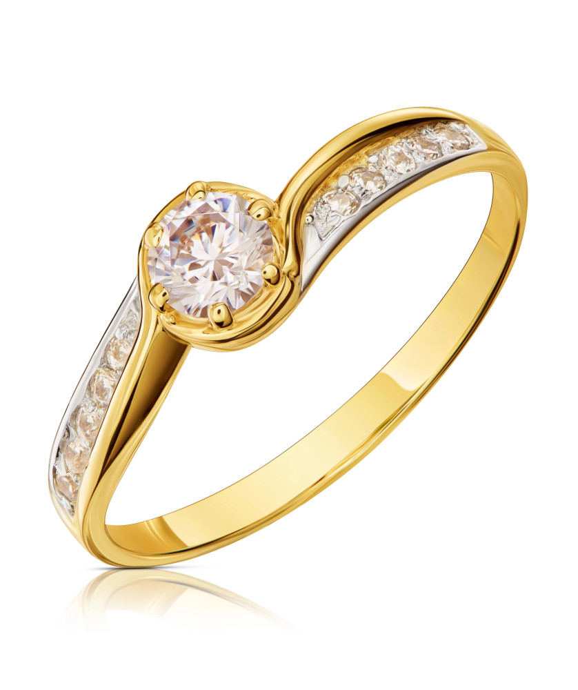 Gold classic ring pattern white zircons 375