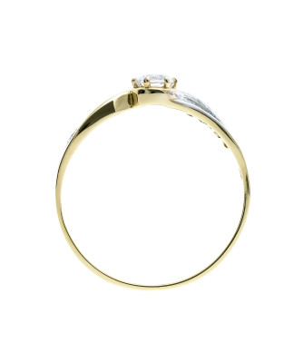 Gold classic ring pattern white zircons 375