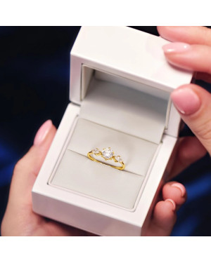 Gold ring with a large stone 14k hallmark