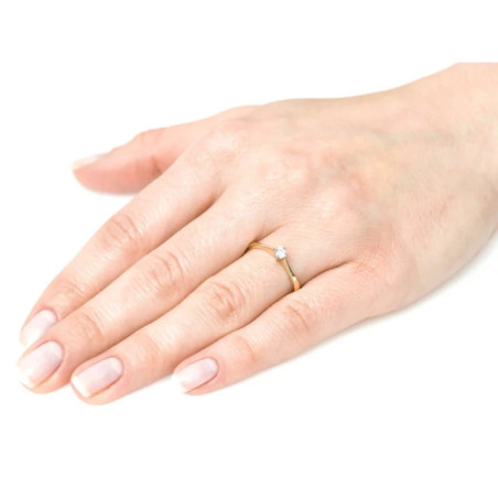 Delicate classic engagement ring with cubic zirconia P2.1046 | GoldJewellery