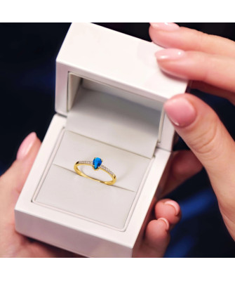 Delicate ring sapphire cubic zirconia