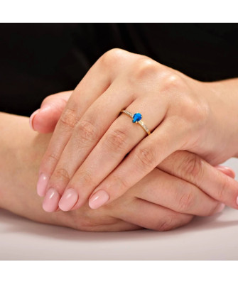 Delicate ring sapphire cubic zirconia