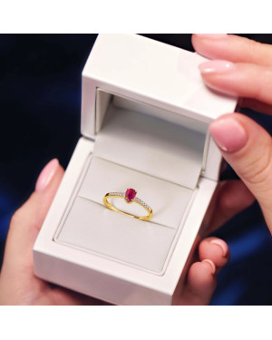 Delicate ring ruby zirconia