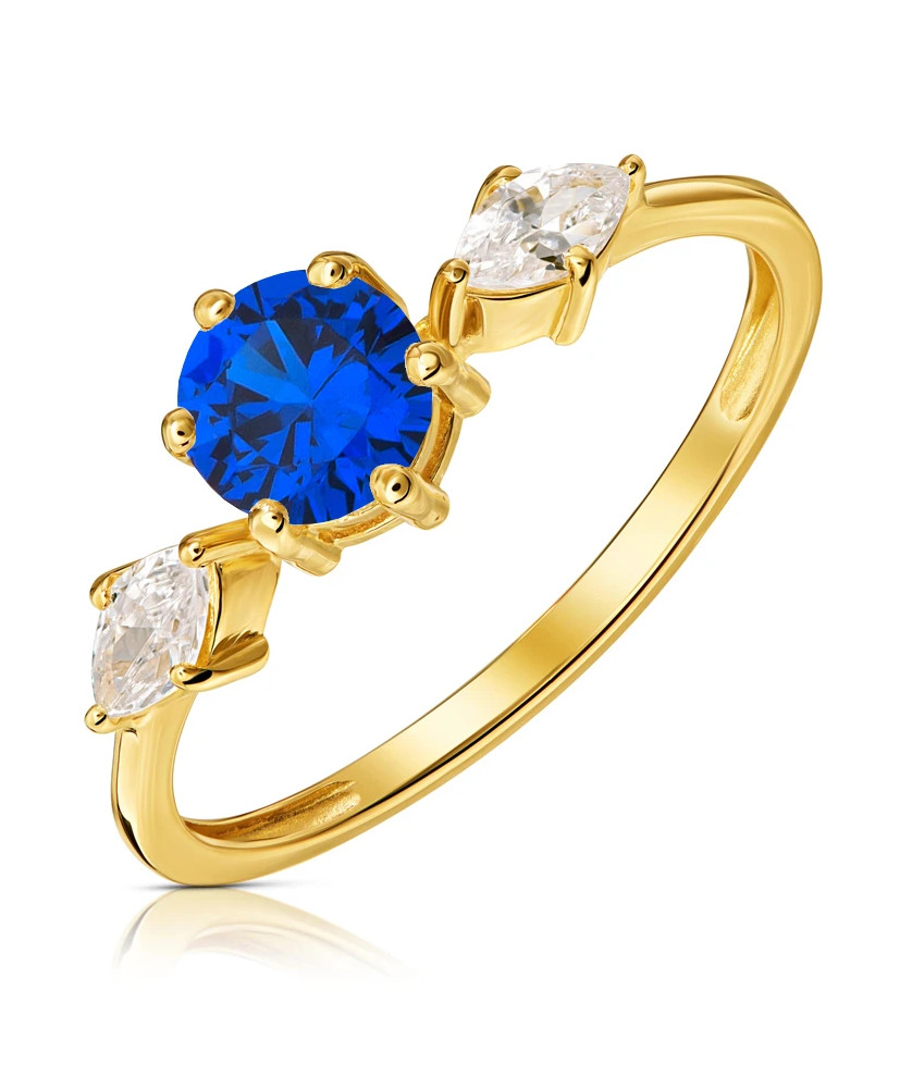 Sapphire ring with a large stone