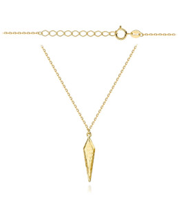 Gold necklace with a diamond-shaped rhombus