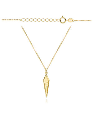 Gold necklace with a diamond-shaped rhombus