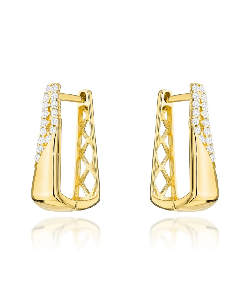 Gold earrings adorned with zirconia and filigree back