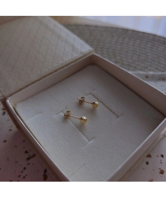 Super lightweight diamond-cut ball earrings 4 mm 8k gold