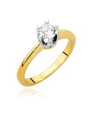 Engagement ring with 0.40ct diamond