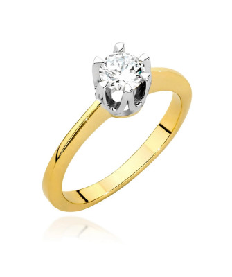 Engagement ring with 0.50ct diamond
