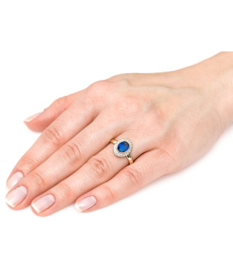 14ct Yellow Gold Ring with Large Blue Stone