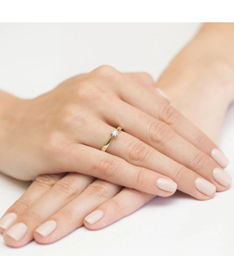 Gold ring with 0.50ct diamond
