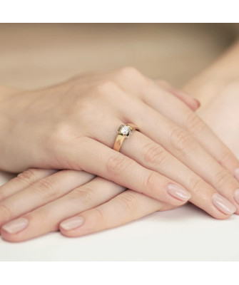 Gold ring with 0.50ct diamond