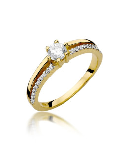 Diamond ring with 0.40ct diamonds