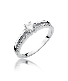 14k white gold ring with diamonds 0.40ct