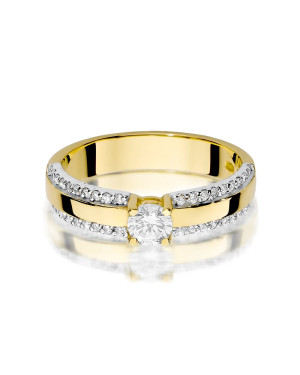 Gold ring with diamonds and 0.45ct brilliant