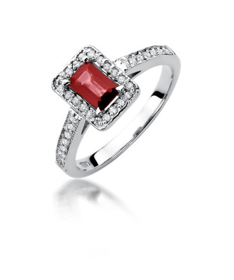 Ruby ring with white gold diamonds