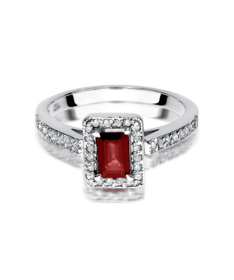 Ruby ring with white gold diamonds