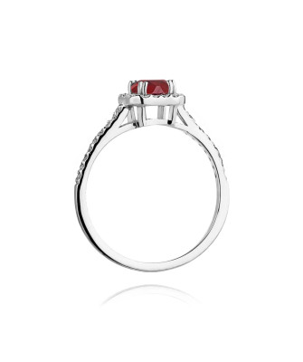 Ruby ring with white gold diamonds